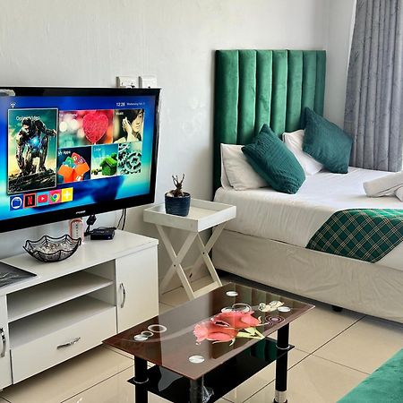 Mowetu Guest House Cape Town Dış mekan fotoğraf