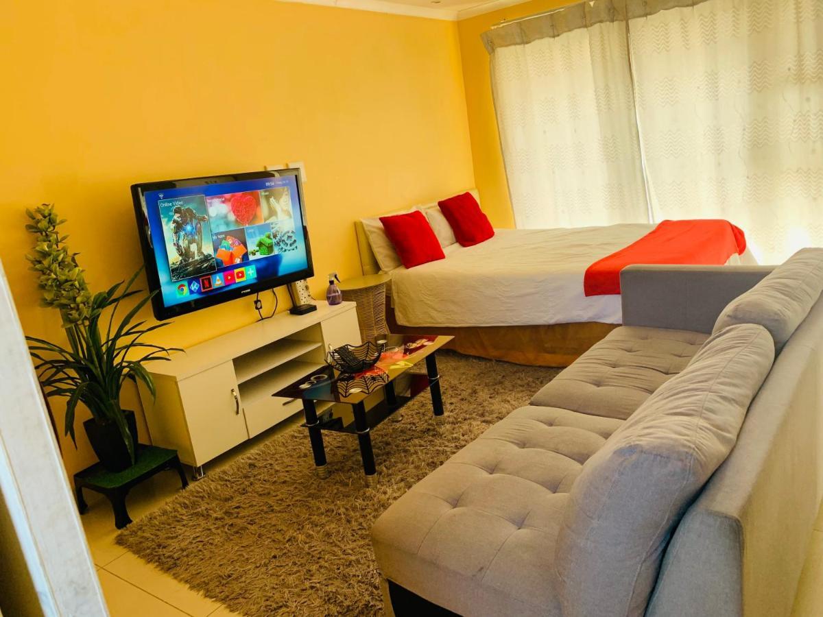 Mowetu Guest House Cape Town Dış mekan fotoğraf