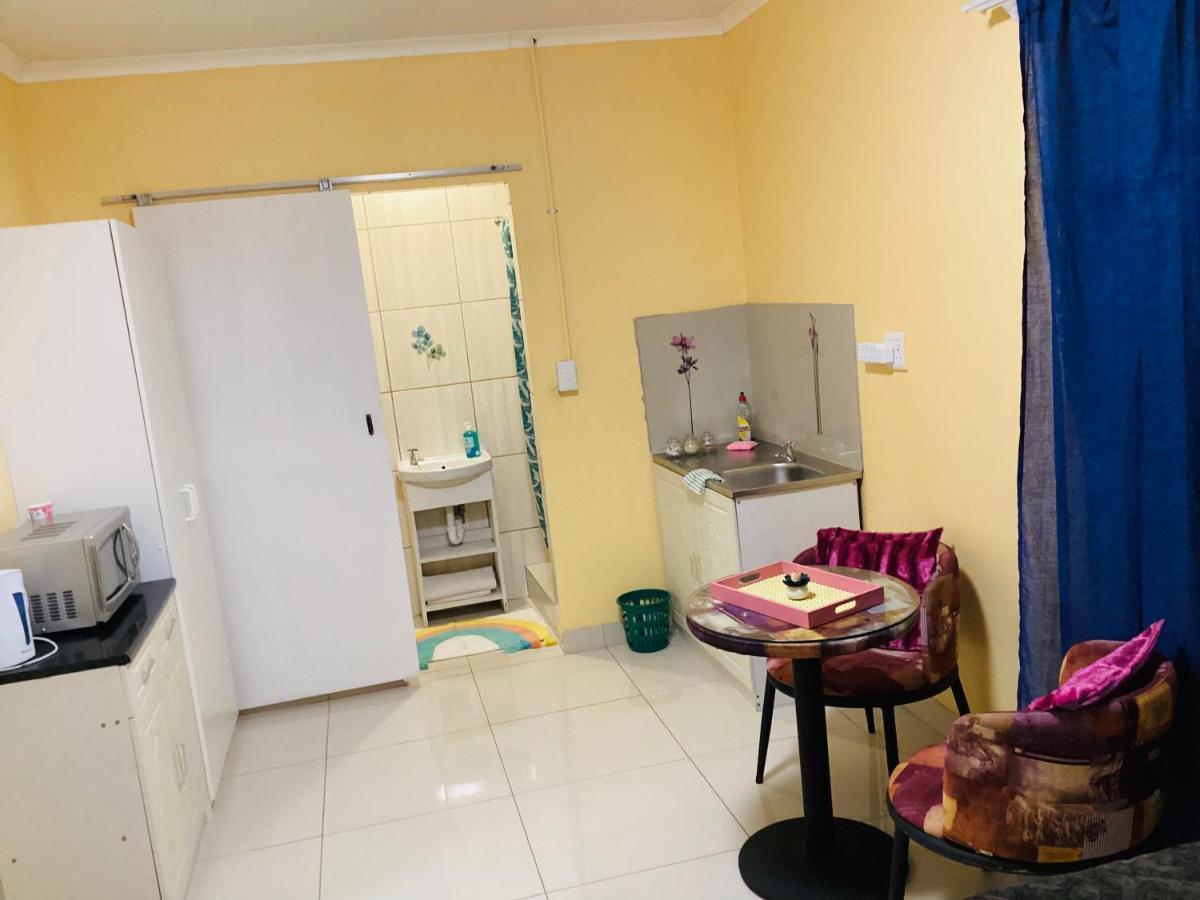 Mowetu Guest House Cape Town Dış mekan fotoğraf