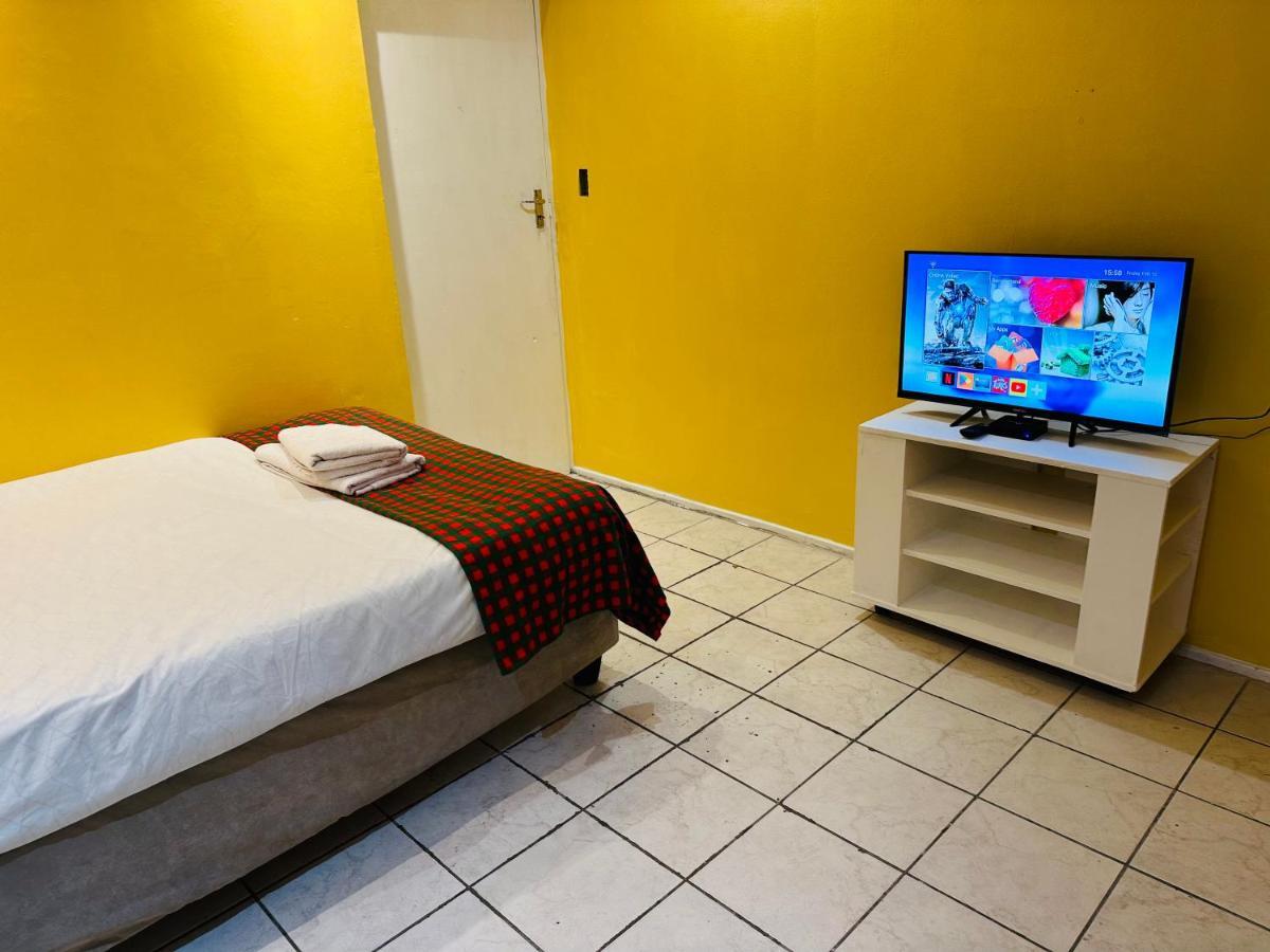 Mowetu Guest House Cape Town Dış mekan fotoğraf